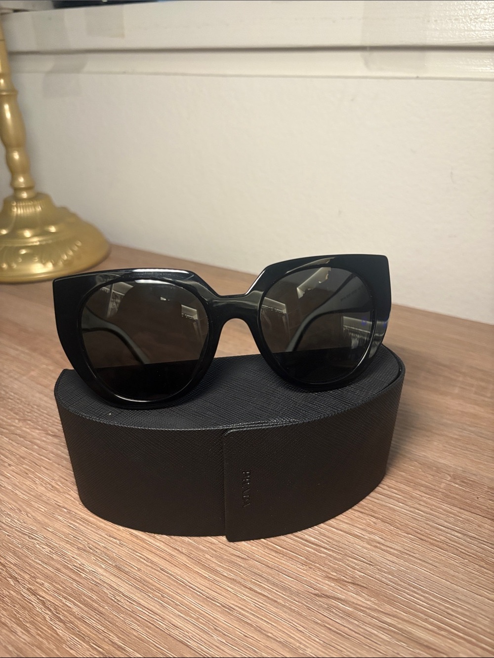 Prada Black Frame with White Arms Cat-Eye Sunglasses- With Case. AS IS - Picture 6 of 14